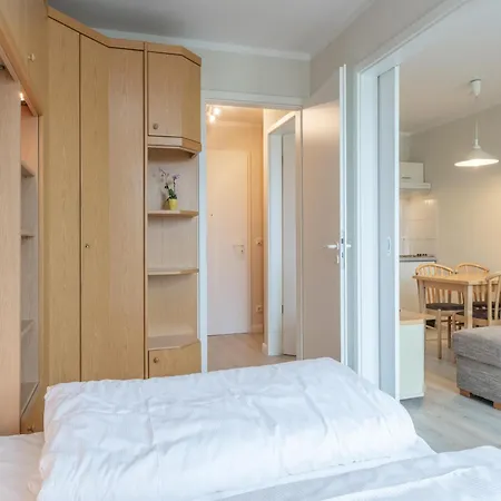 Moderne Helle Mit Balkon In Apartment *