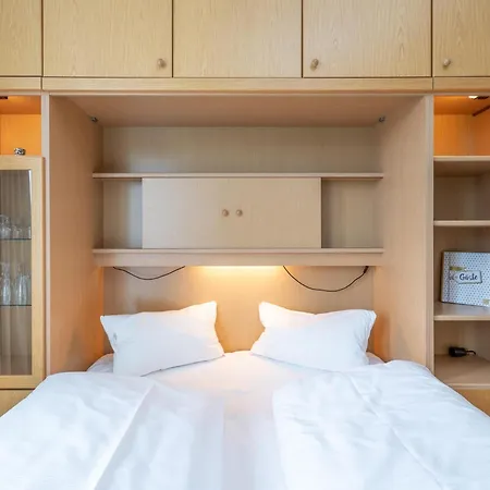 Moderne Helle Mit Balkon In Apartment Sellin (Rugen)